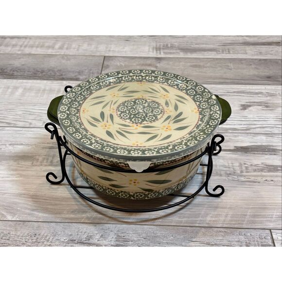 Temp-tations by Tara Old World Green Handled Round Baker w/ Plastic Lid & Stand - Picture 1 of 13